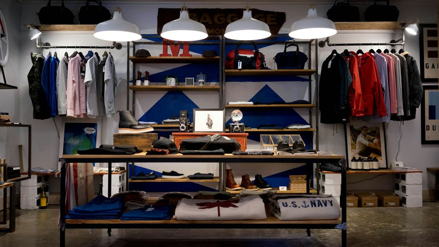 Stilvoll eingerichtete Popup-Retail-Fläche in Berlin mit Laufkundschaft